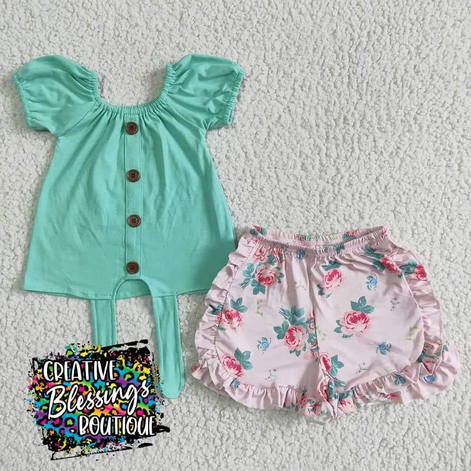 Floral And Mint Outfit